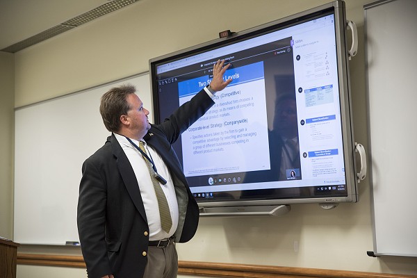 Lakeland instructor using BlendEd Live technology in classroom.